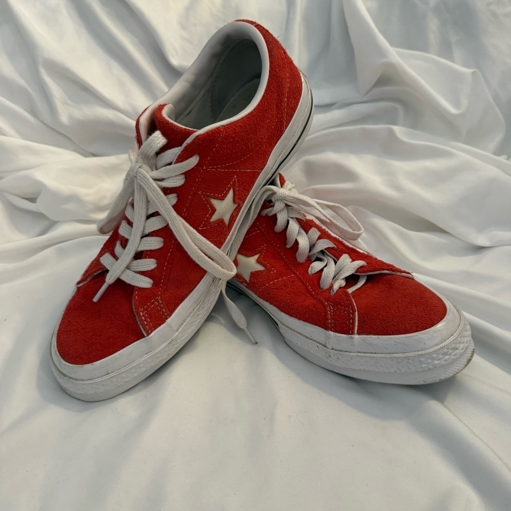 EUC Converse One Star Ox Low Top Red Suede Sneakers